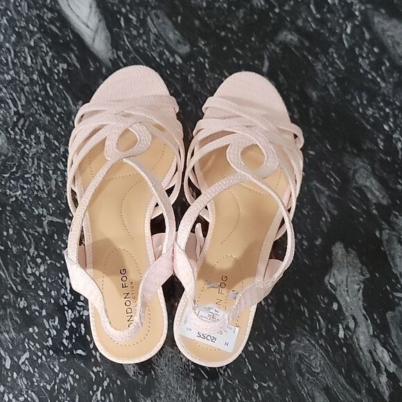 BRAND NEW LONDON FOG LOW WEDGE STYLE ALMOND TOE SANDAL - Picture 5 of 14